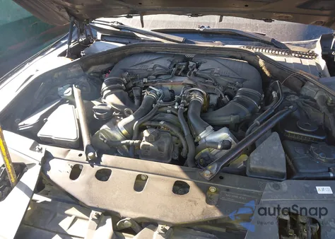 2011 BMW 750Li xDrive z USA, uszkodzony, nr VIN WBAKC8C5XBC433622